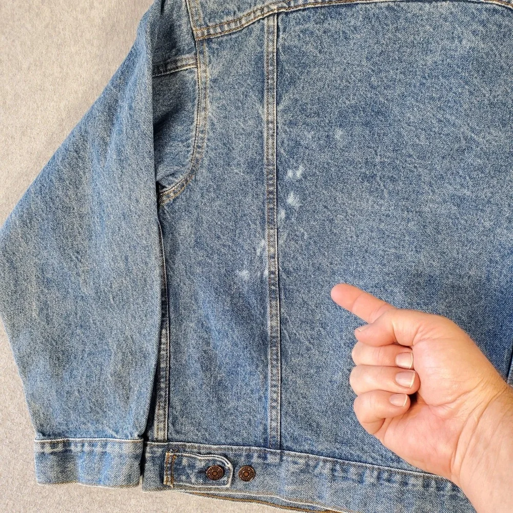 Vintage Levi's 70507 Acid Wash Denim Trucker Jacket Mens Size Medium Made in USA